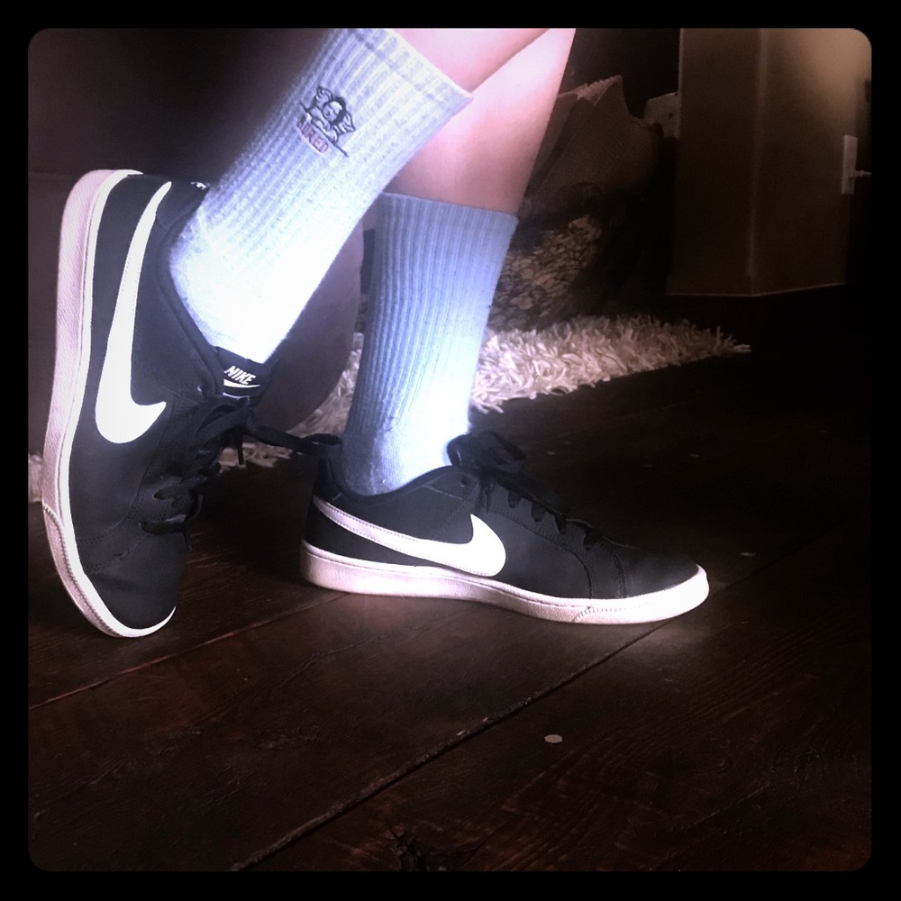 Black Nike Court Royales (US size 9)